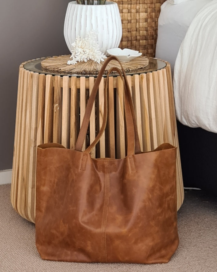 London Leather Tote – Camel Natural & Timeles