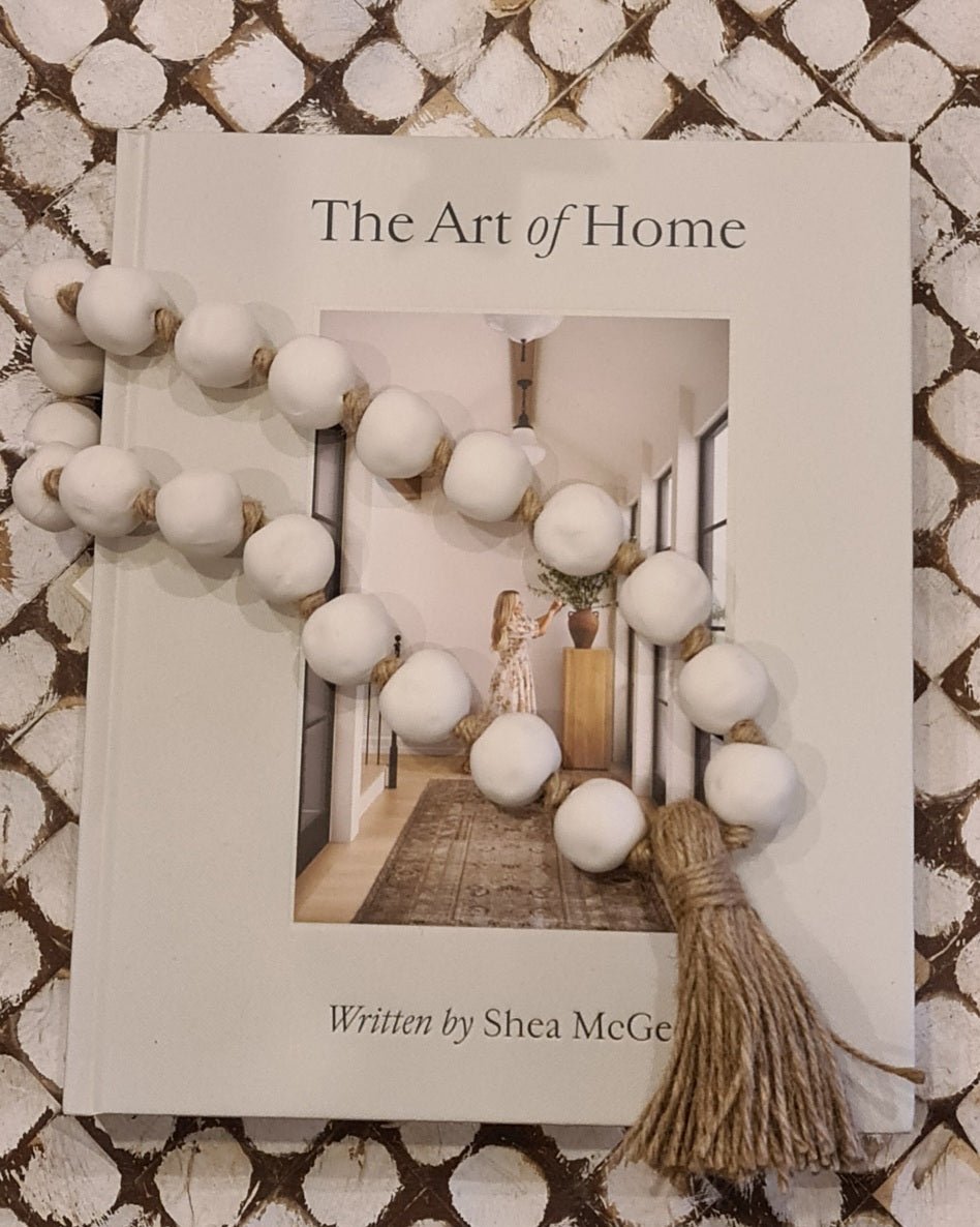 Ceramic and Jute Tassel Strand