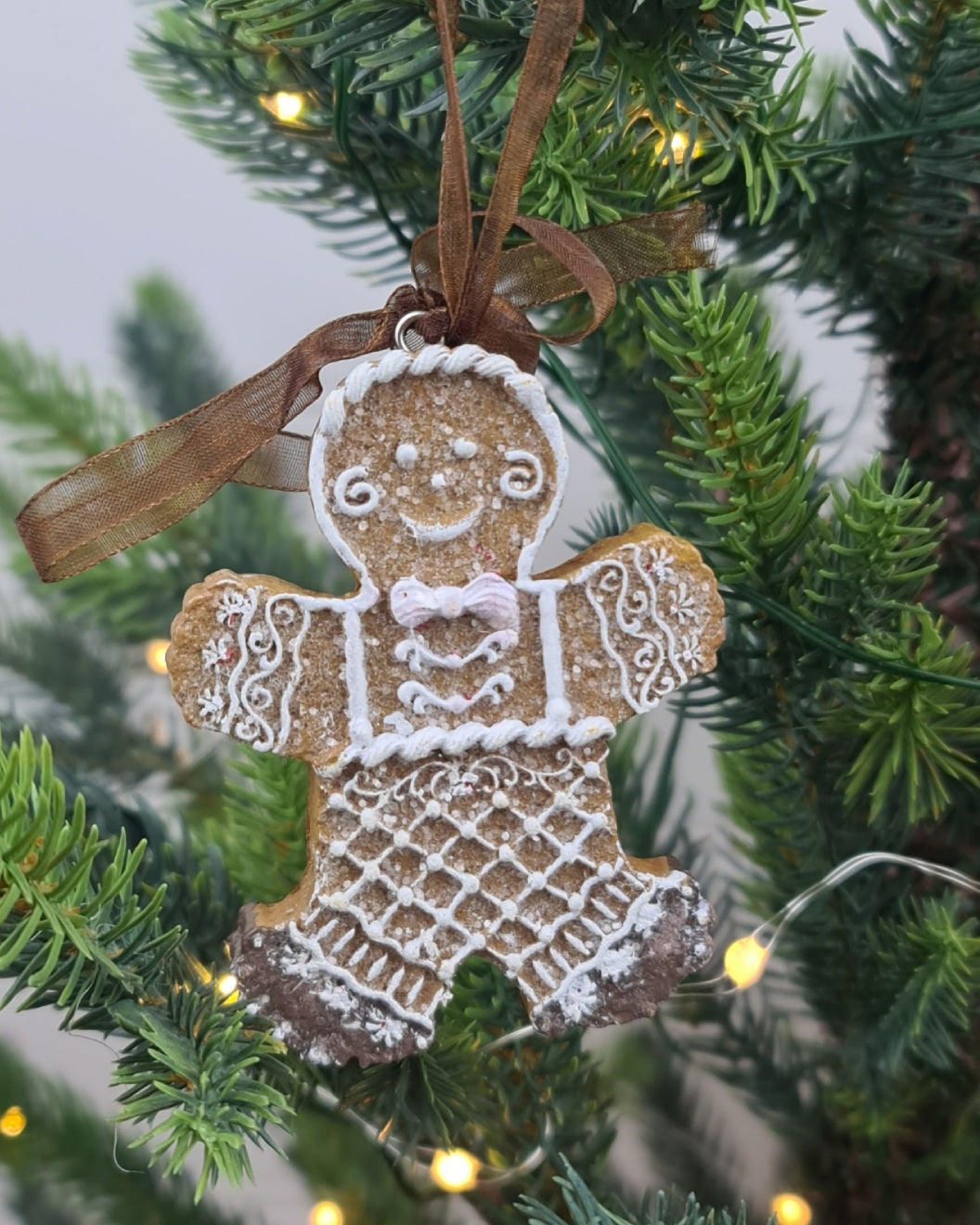 Gingerbread Man Hanging Ornament – Resin