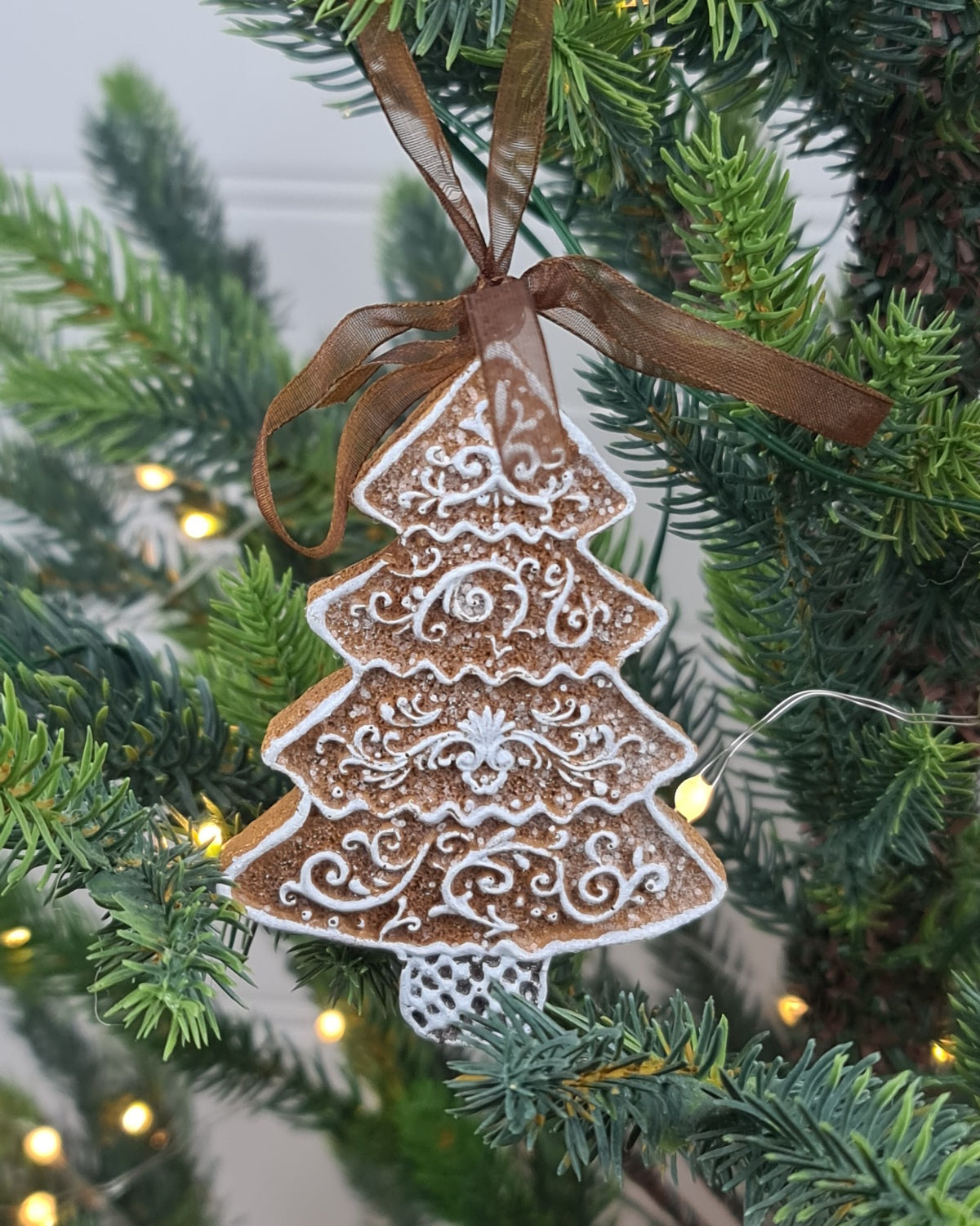 Gingerbread Tree Hanging Ornament – Resin