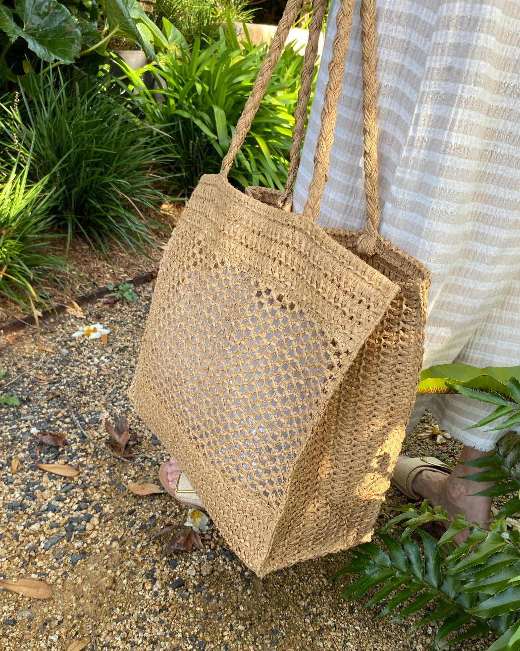 Gwen Crochet Tote