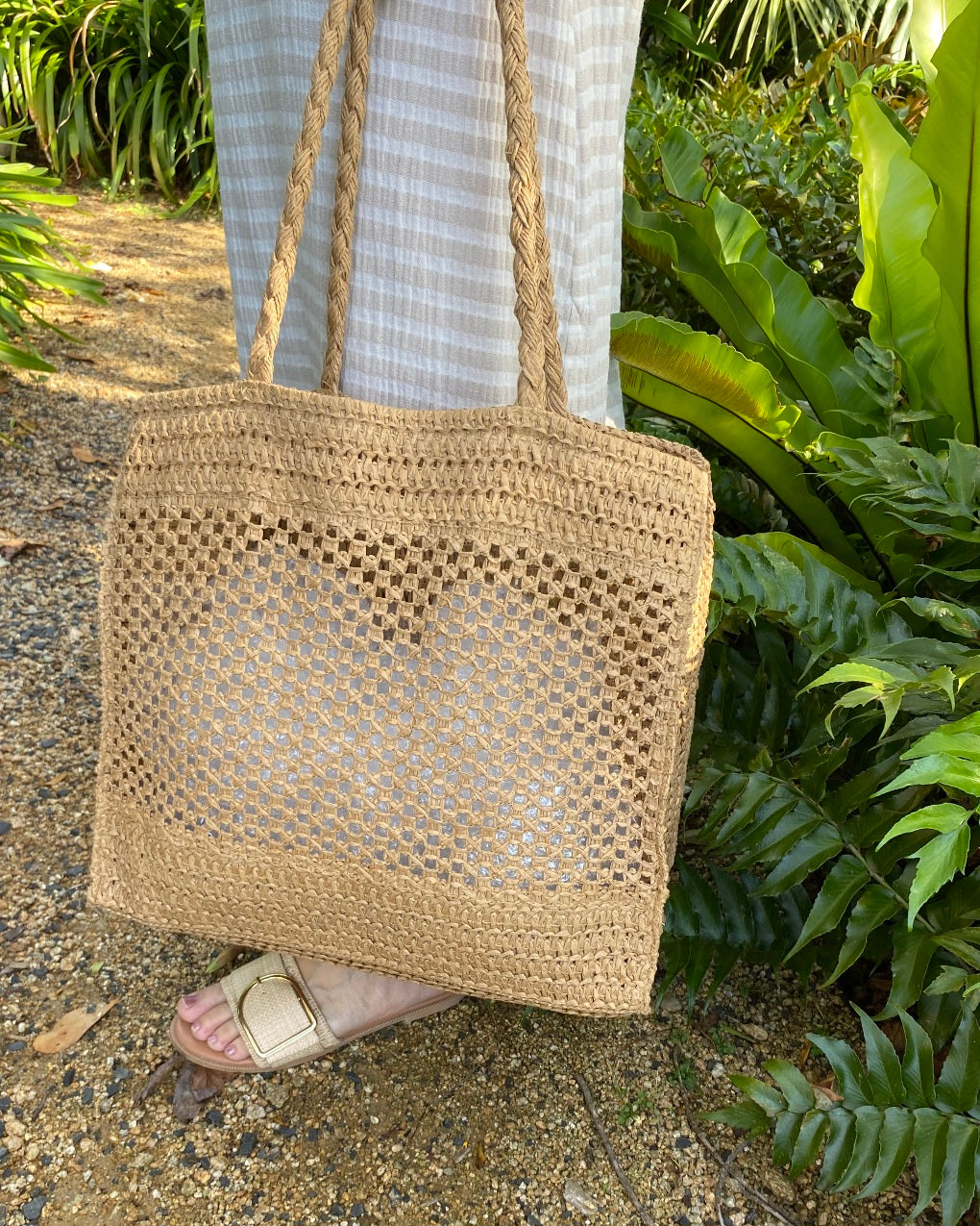 Gwen Crochet Tote
