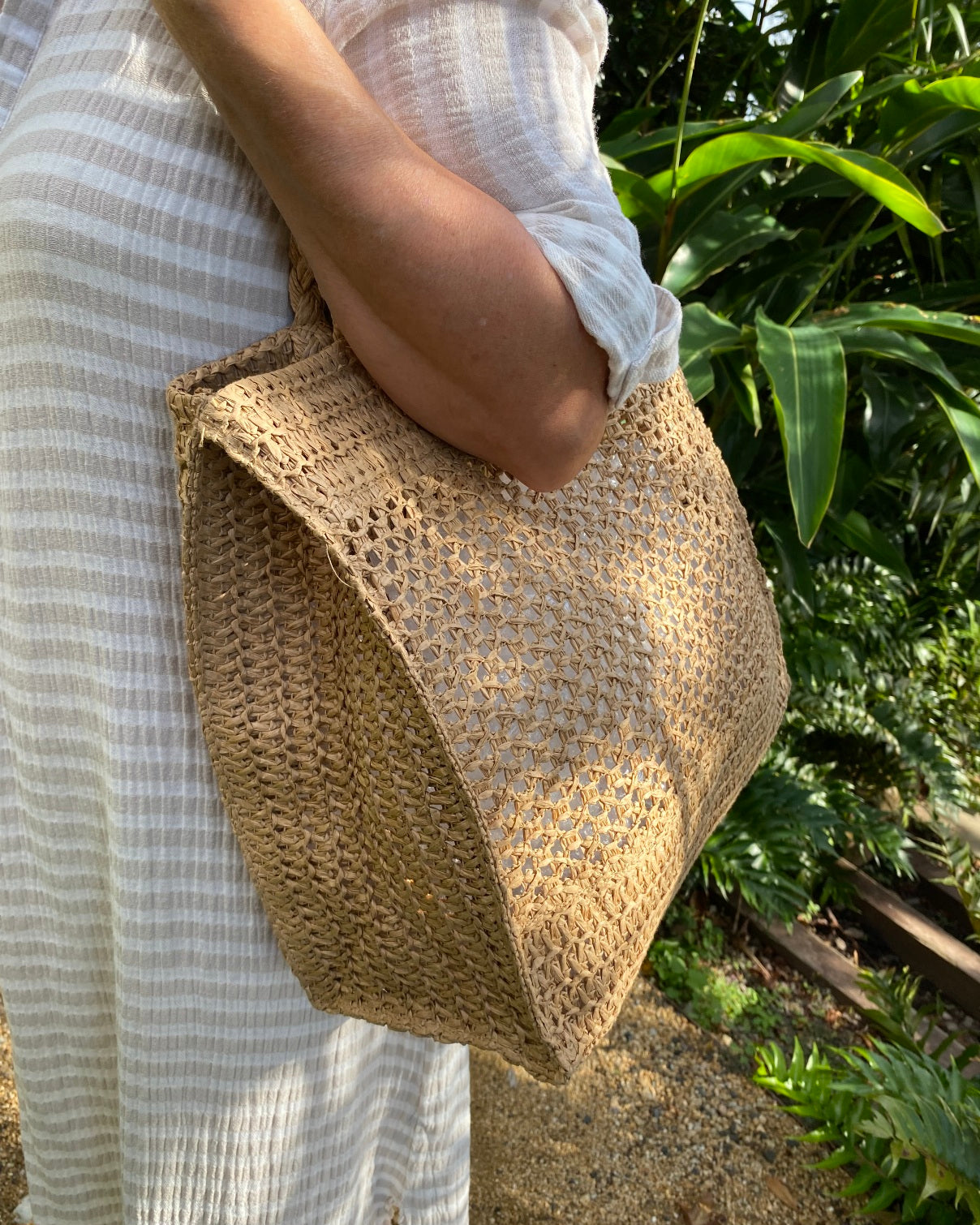 Gwen Crochet Tote