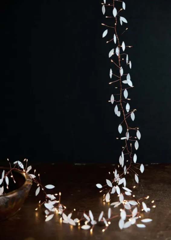 Leaf Cluster LED Garland – 2m
