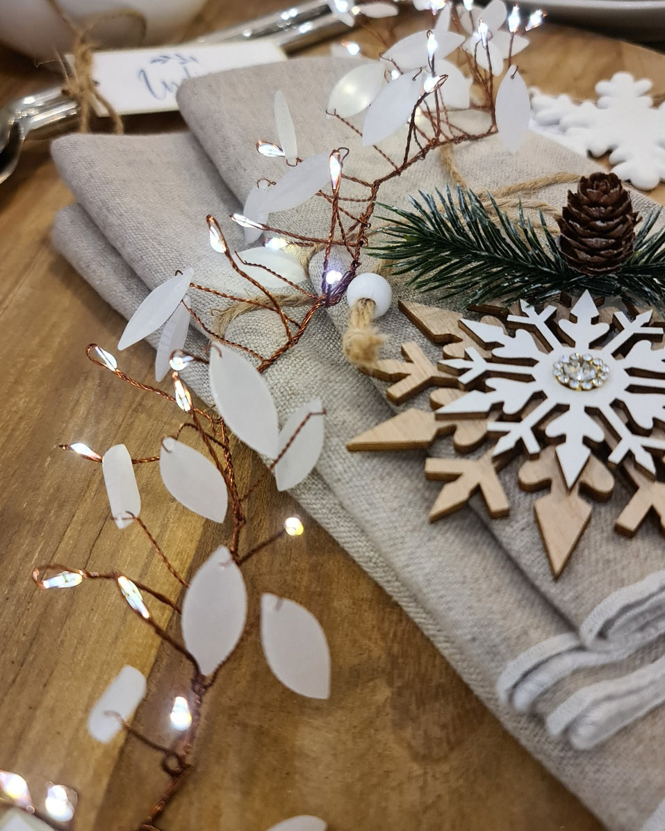 Leaf Cluster LED Garland – 2m