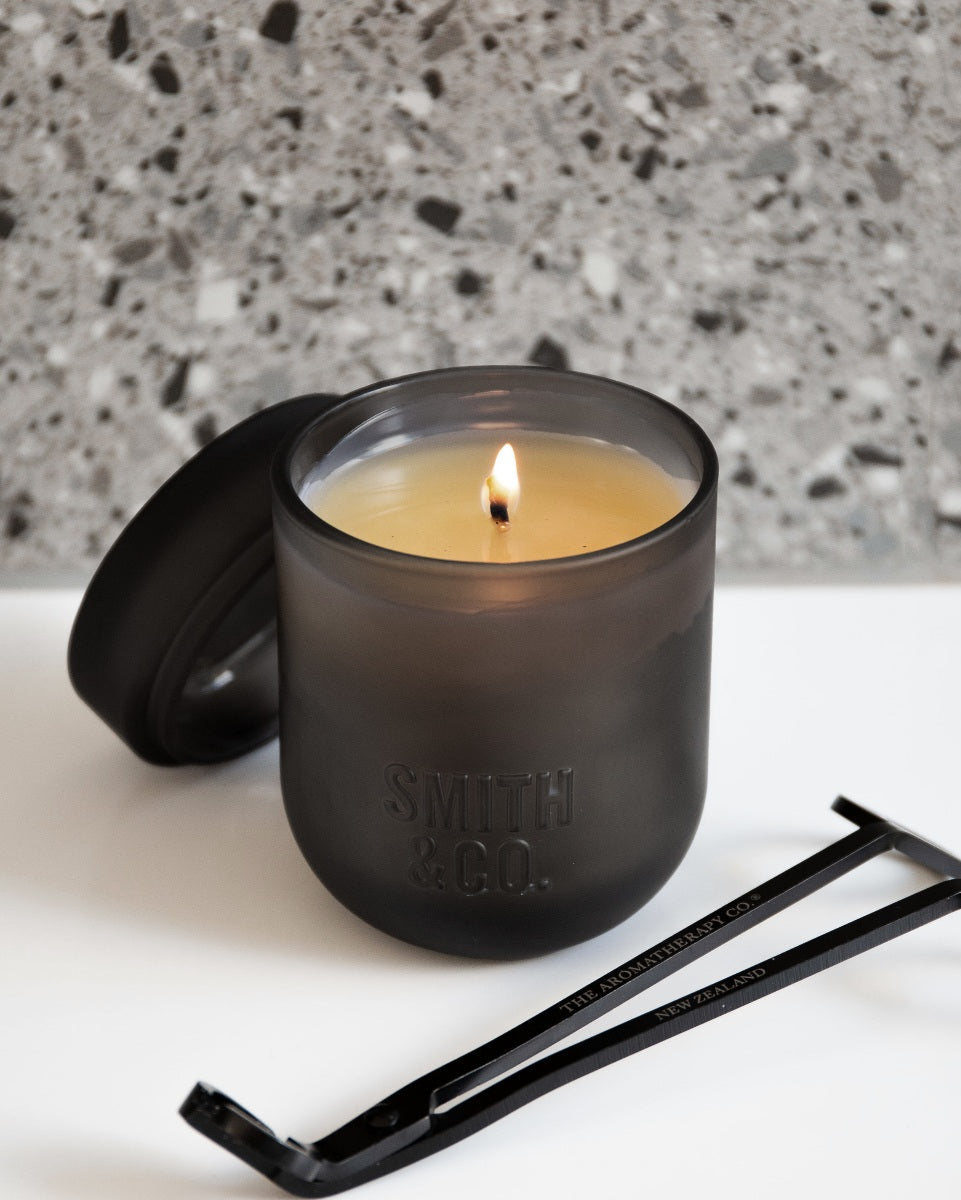 Smith & Co – Tabac & Cedar Wood Soy Candle
