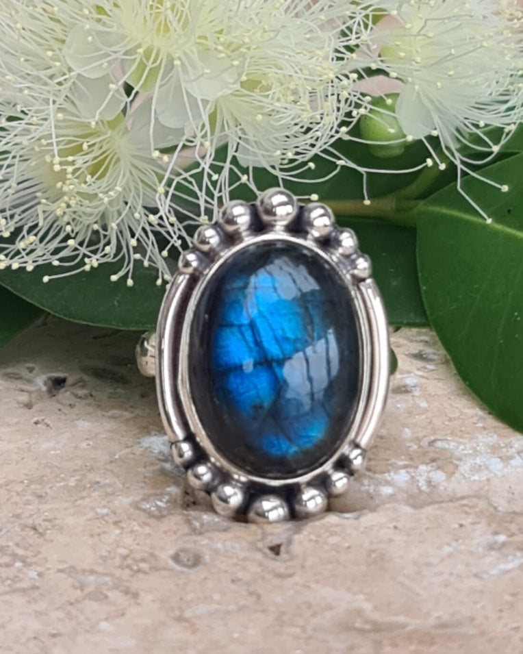 Nala Labradorite Ring