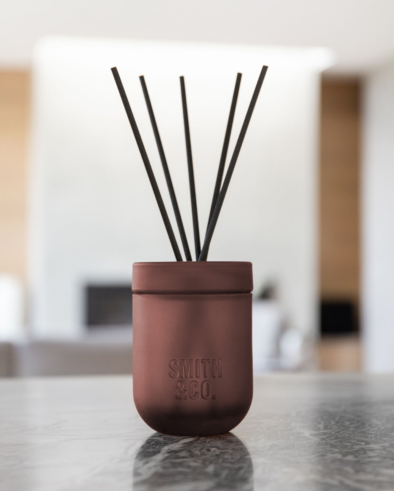 Smith & Co – Black Oud & Saffron Diffuser