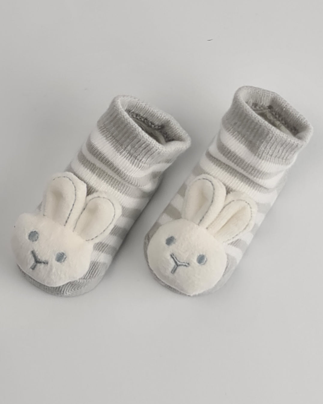 Bunny Rattle Socks – Grey ( 0-6 months )