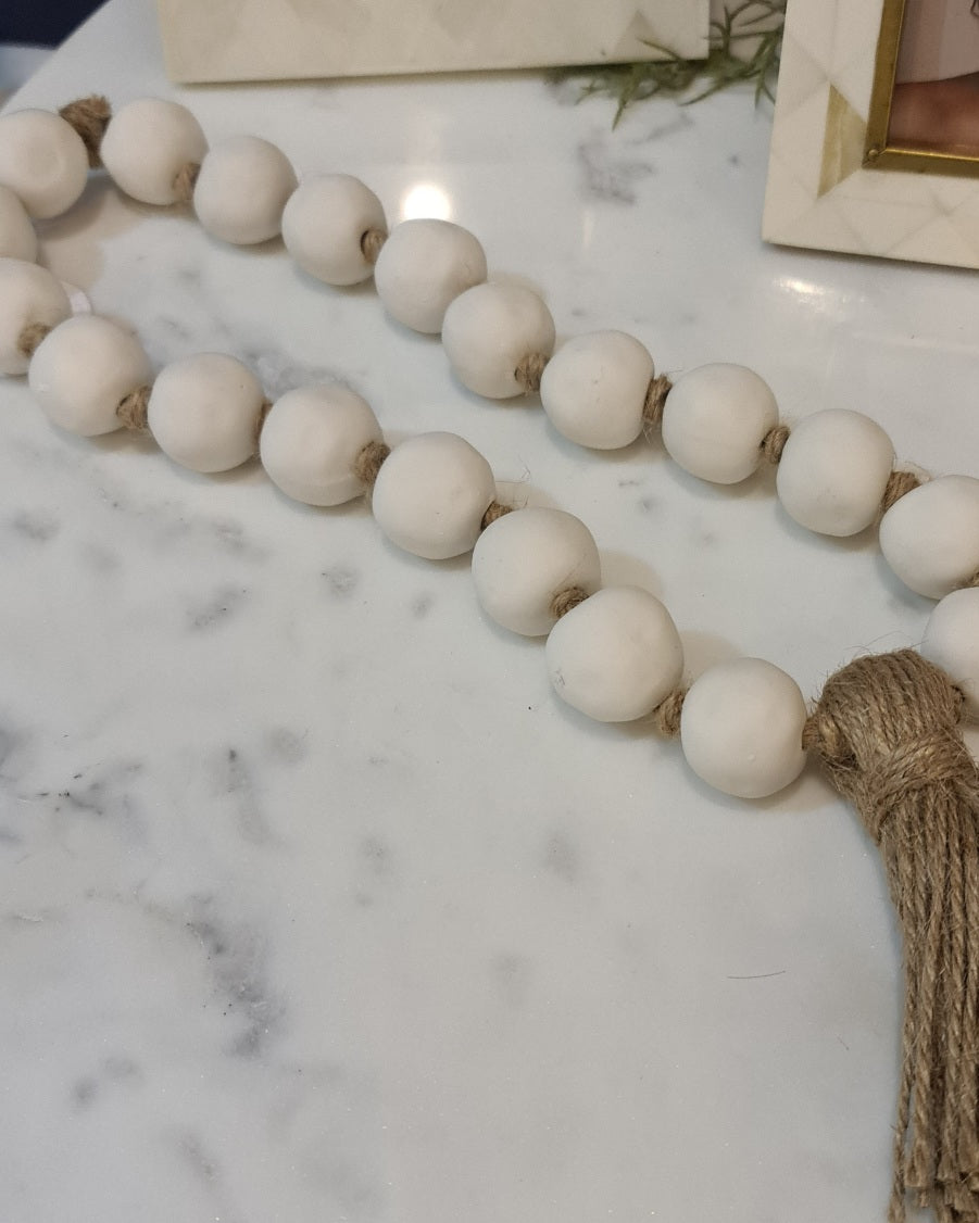 Ceramic and Jute Tassel Strand