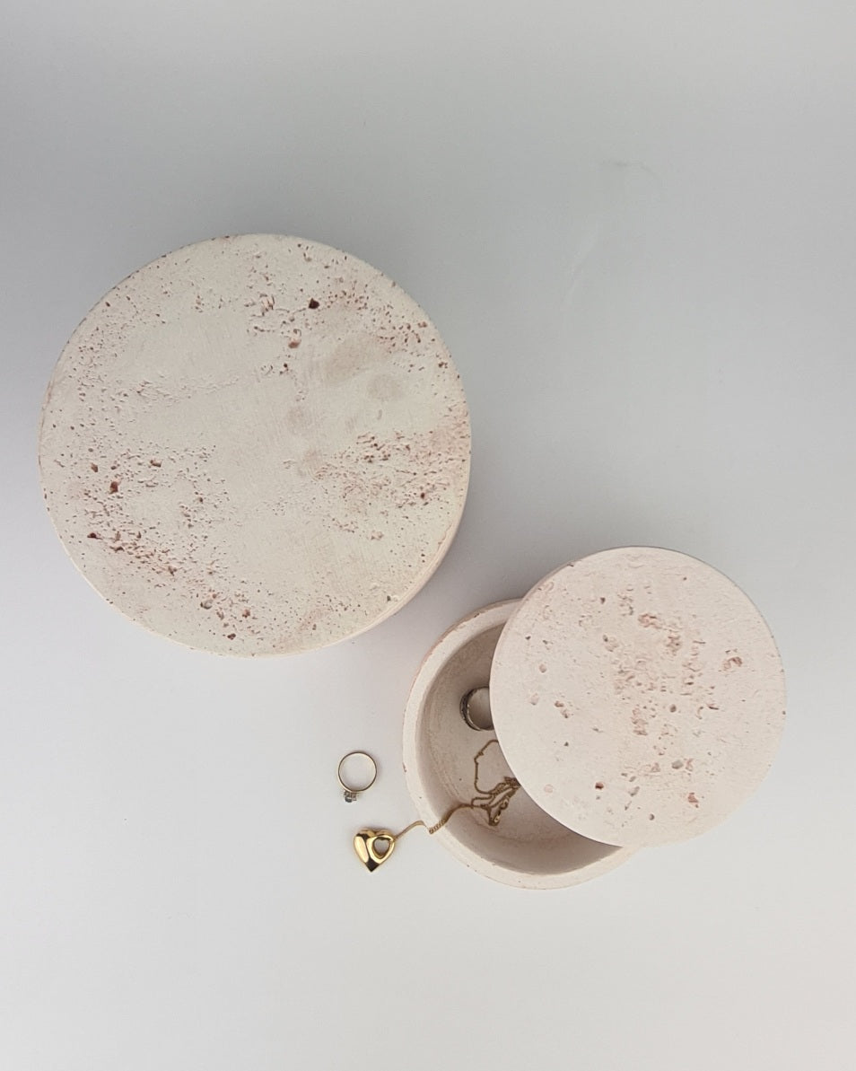 Claystone Keepsake Round Box