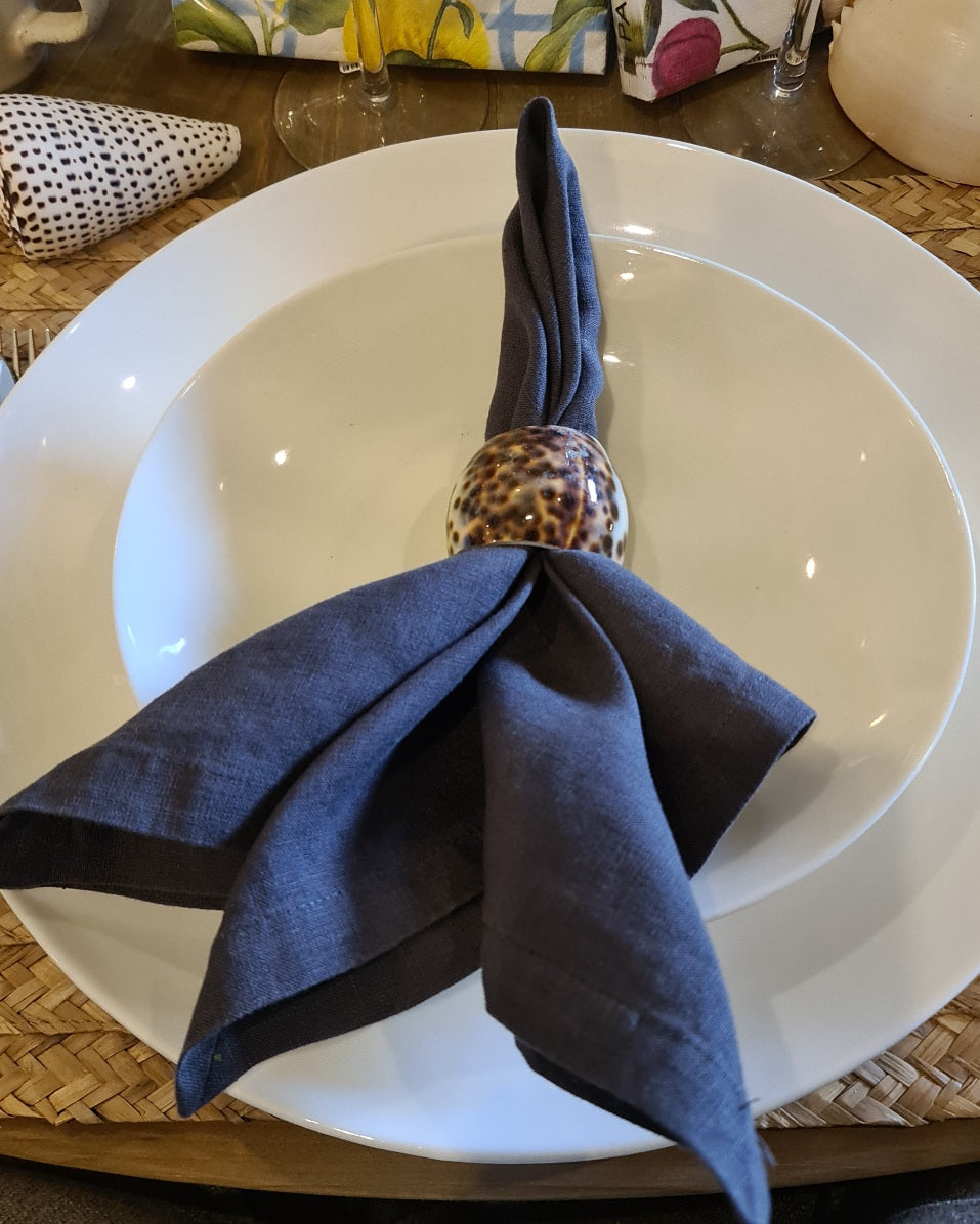 Cowrie Shell Napkin Ring – Coastal Elegance at the Table