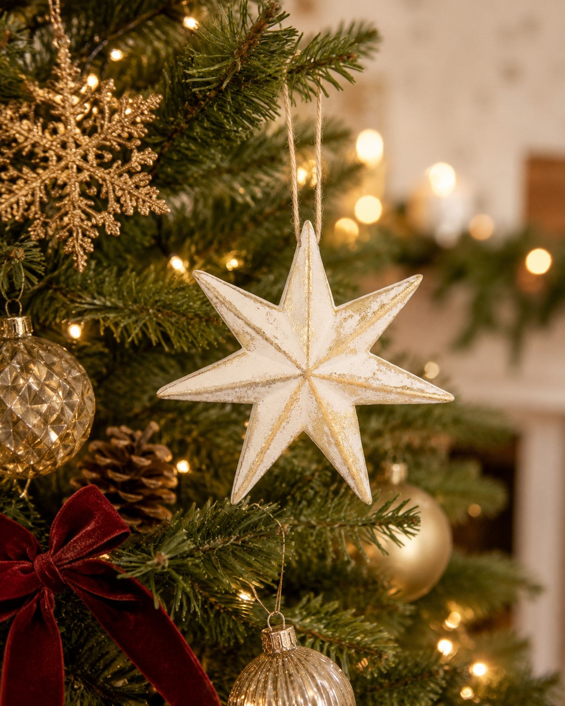 Gilded Christmas Star Ornament – White & Gold