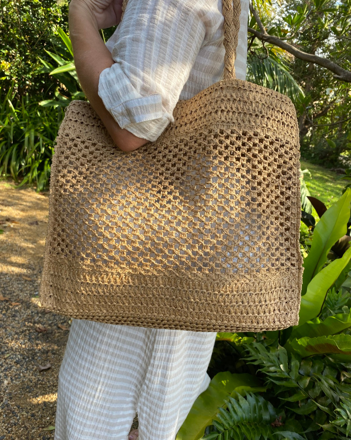 Gwen Crochet Tote
