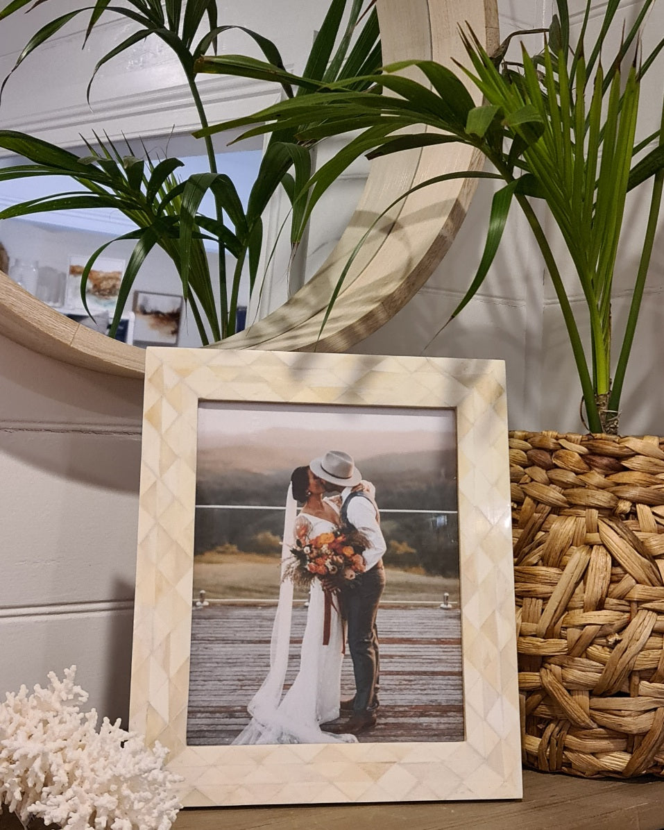 Ivory Triangle Pattern Bone Frame 10 x 8 inch