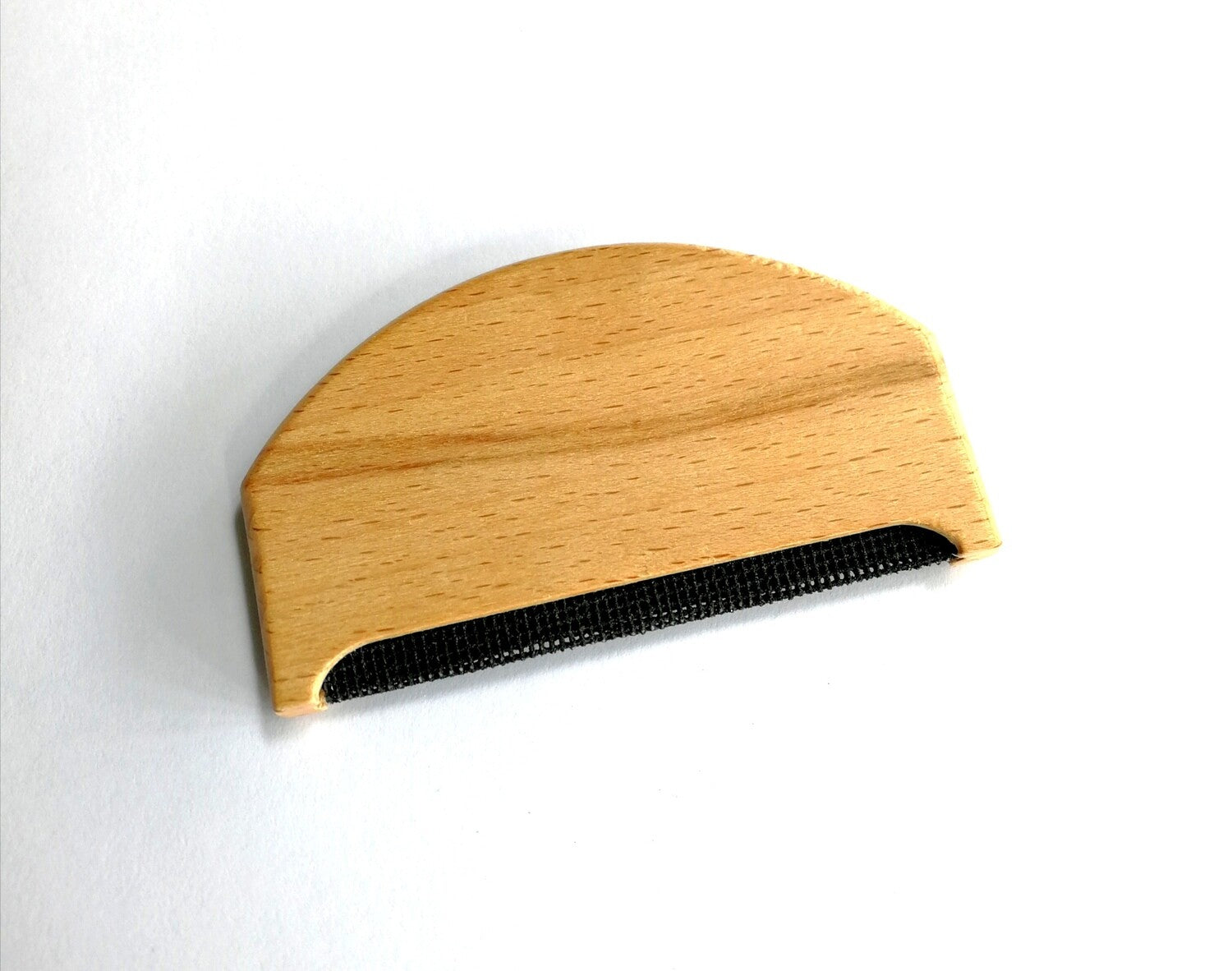 Beechwood Pilling Comb – Knitwear Care