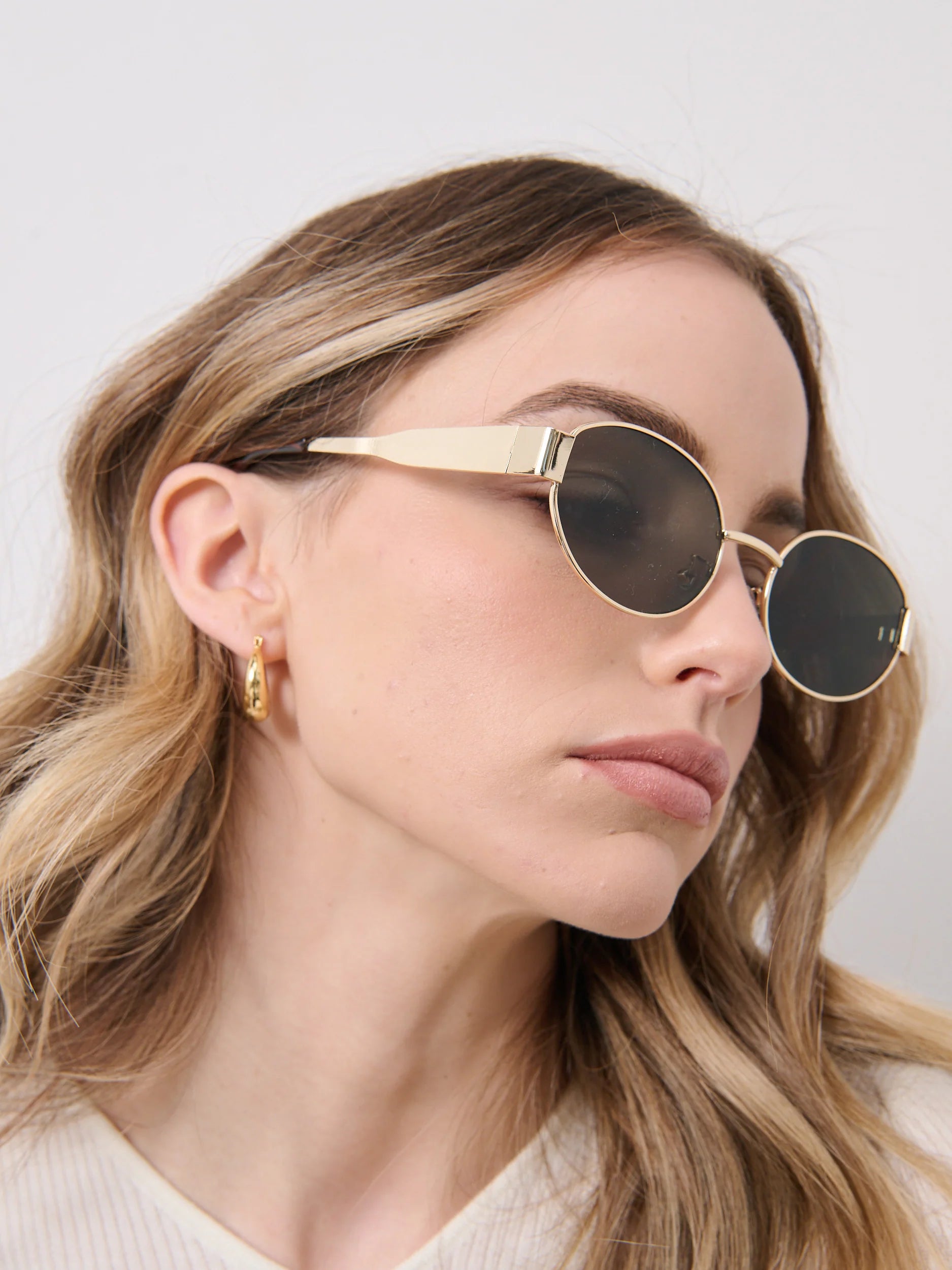 Sally Round Metal Oval Sunglasses
