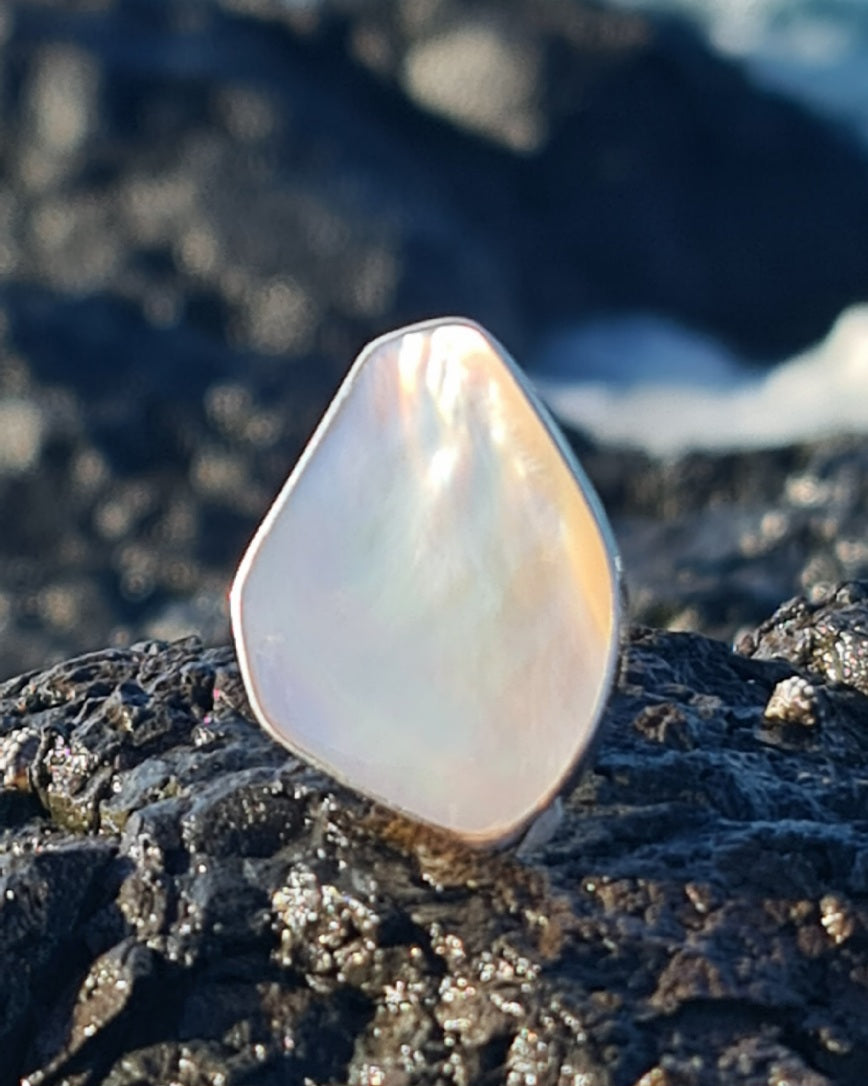 Sea Whisper – Mother of Pearl Adjustable Ring