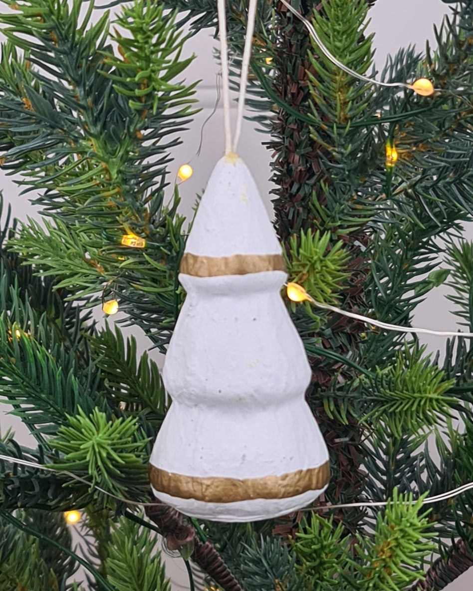 Paper Mâché Tree Hanging Ornament – Gold Tips
